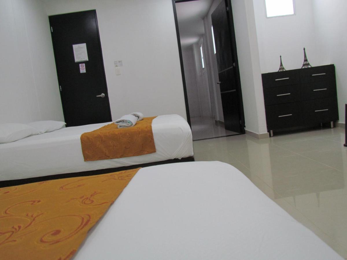 Diamonds Hotel